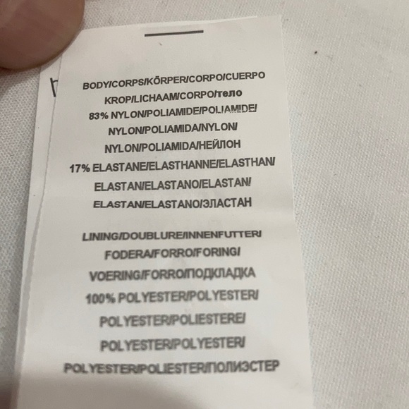 HOBIE SWIMSUIT TWO PIECES SET. - Picture 10 of 13